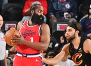 哈登焦点对战，Faker与40激战日本队分钟，出色发挥胜负难料！