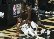 雄鹿狂砍魔术分，杜兰特迎来新赛季高光！